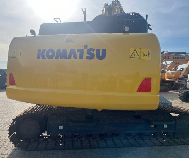 Komatsu PC 240LC-11