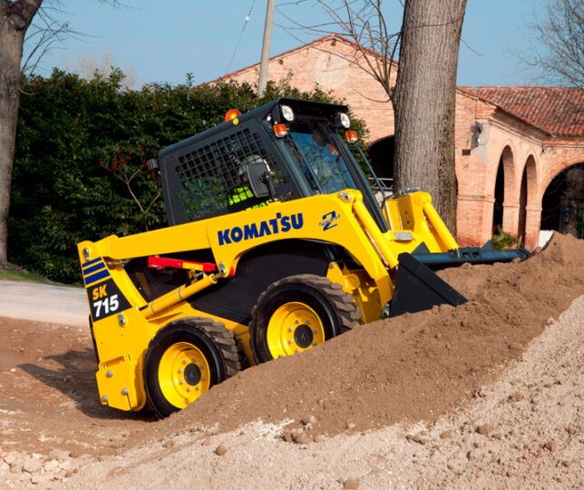 KOMATSU SK 715-8